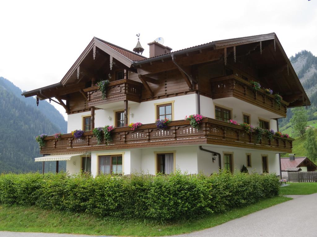 Landhaus Dorfer Гросарл Стая снимка